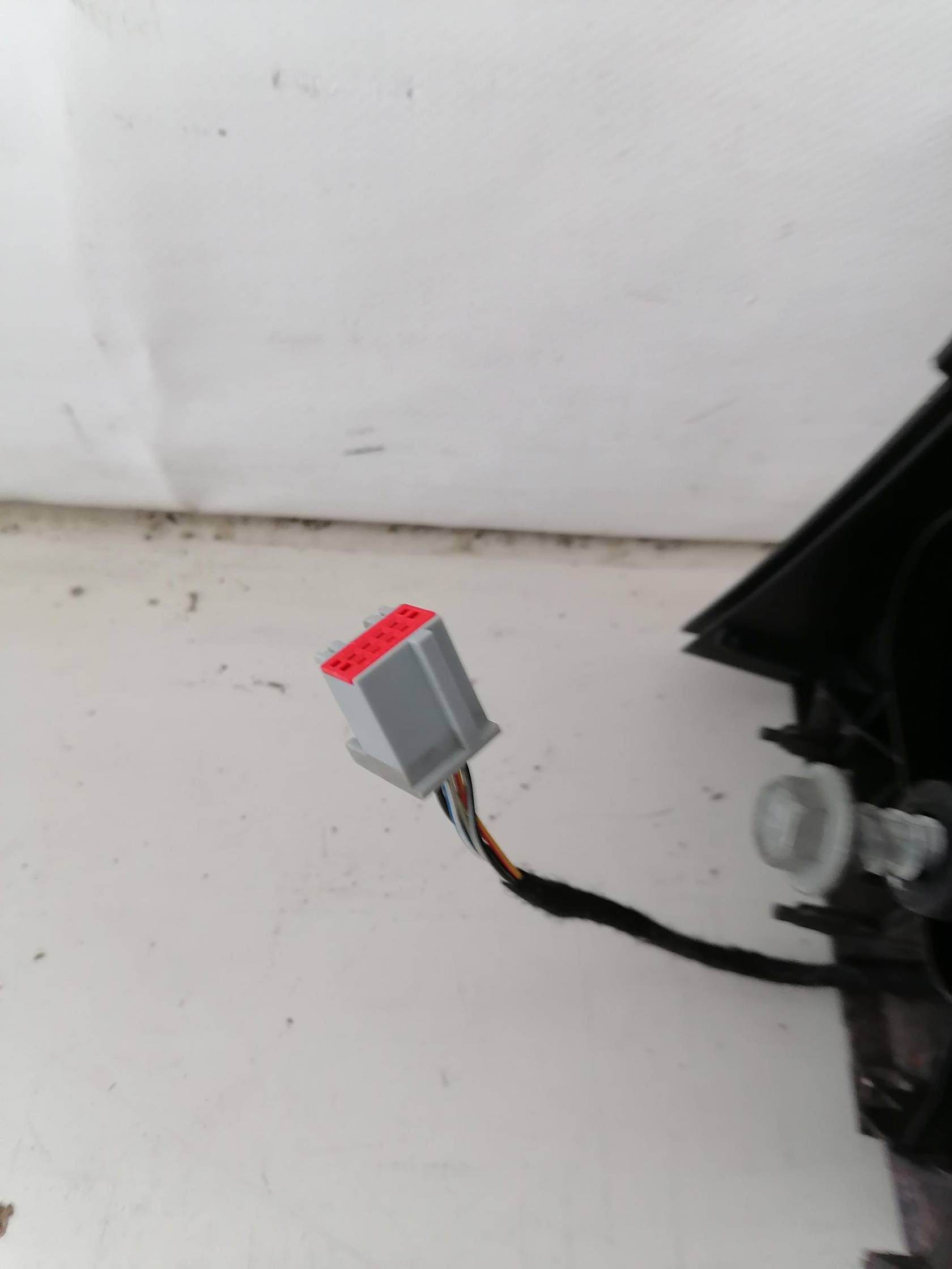 Retrovisore est. dx.